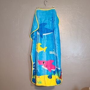 Baby Shark Colorful Print Soft & Fuzzy Blanket EUC 48" X 36"